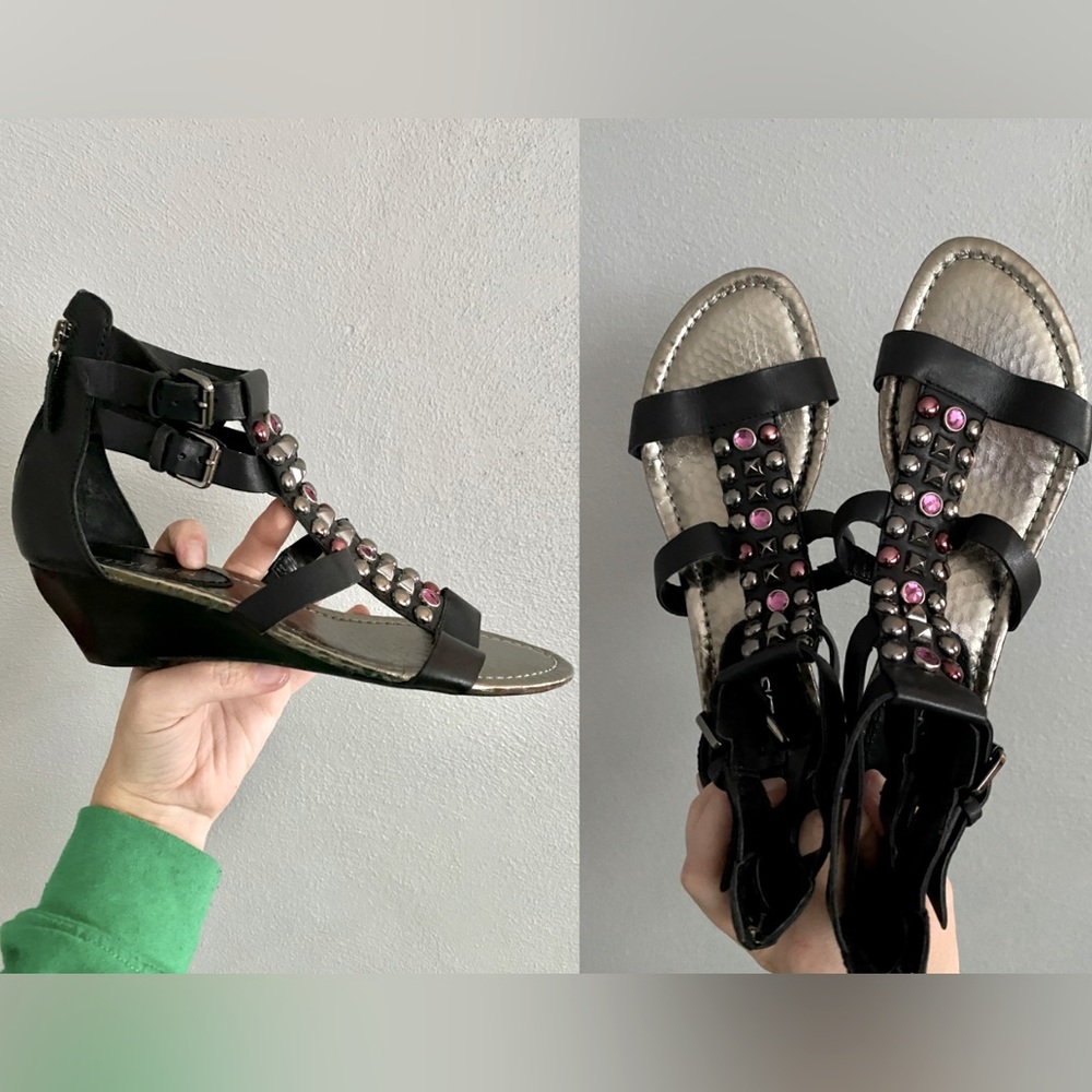 Guess Wedges Size 8 Black Pink Jeweled Sandals Chic Fun Double Side Buckle